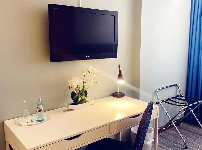 Hotel Kraeme Am Roemer - Self Check In 3*