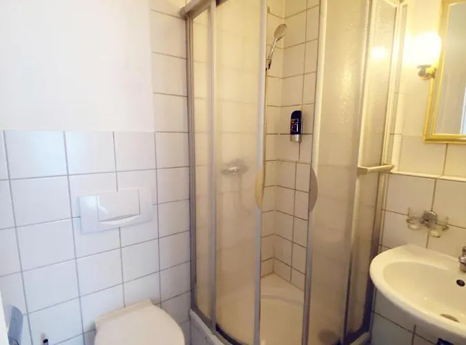 Hotel Kraeme Am Roemer - Self Check In 3*