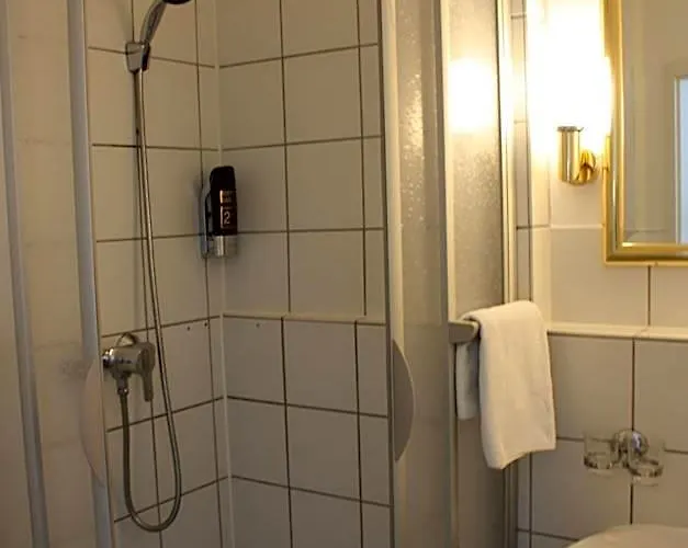 Kraeme Am Roemer - Self Check In Hotel Francoforte sul Meno